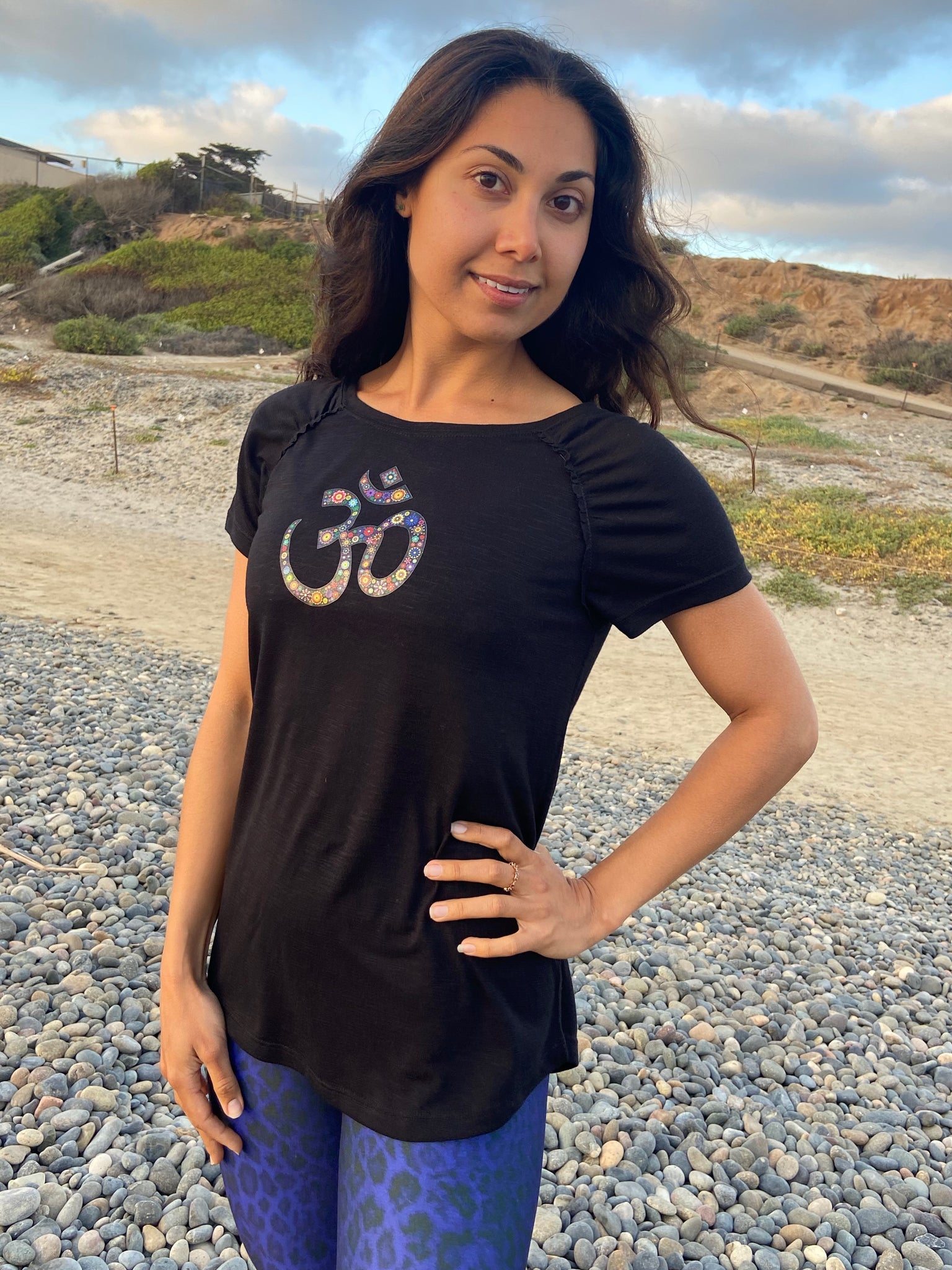 Black Om Women's Shirred Short Sleeve Tee - Third Eye Threads