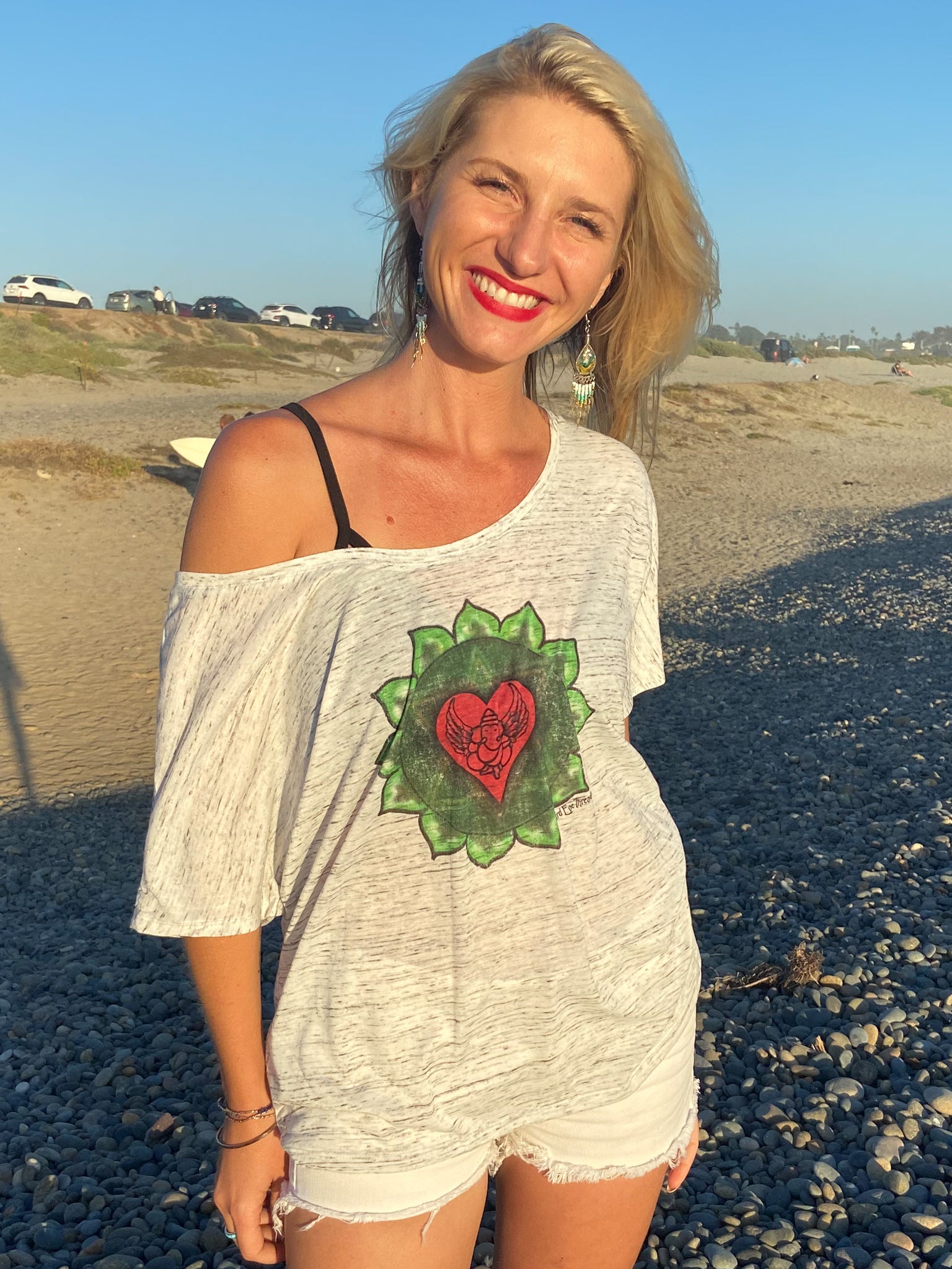 Heart Chakra Flowy Scoop Neck Tee - Third Eye Threads