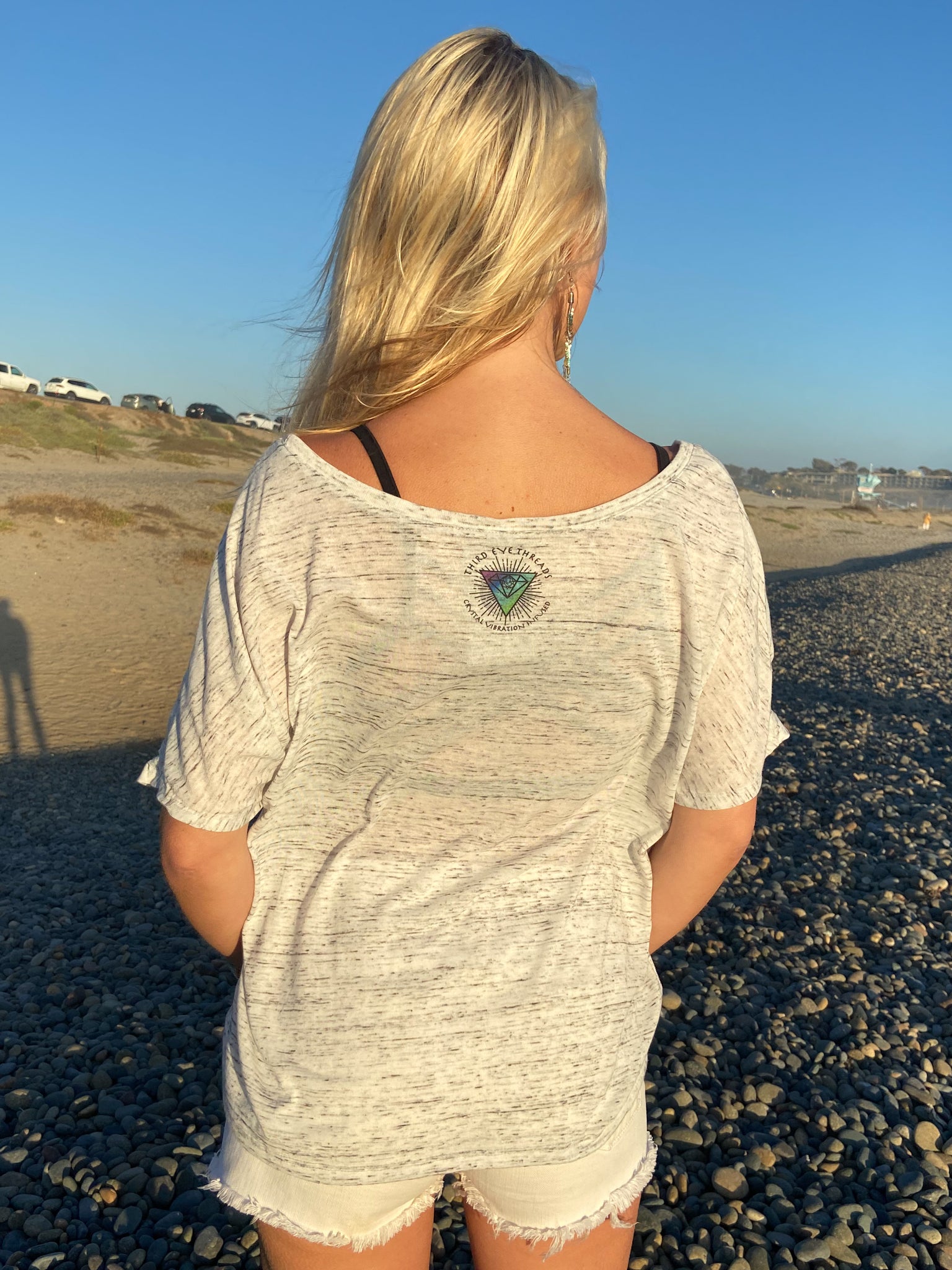 Heart Chakra Flowy Scoop Neck Tee - Third Eye Threads