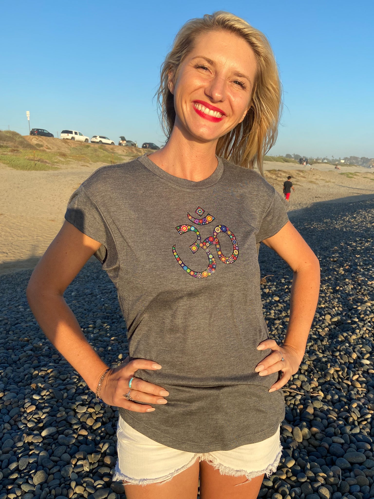 Black Flower Om Hi-Lo Scallop Tee - Third Eye Threads