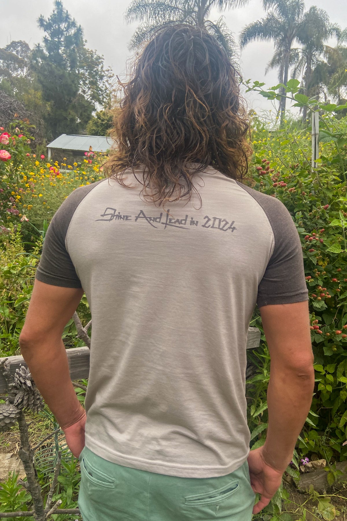 Thai Tiger Raglan Crew