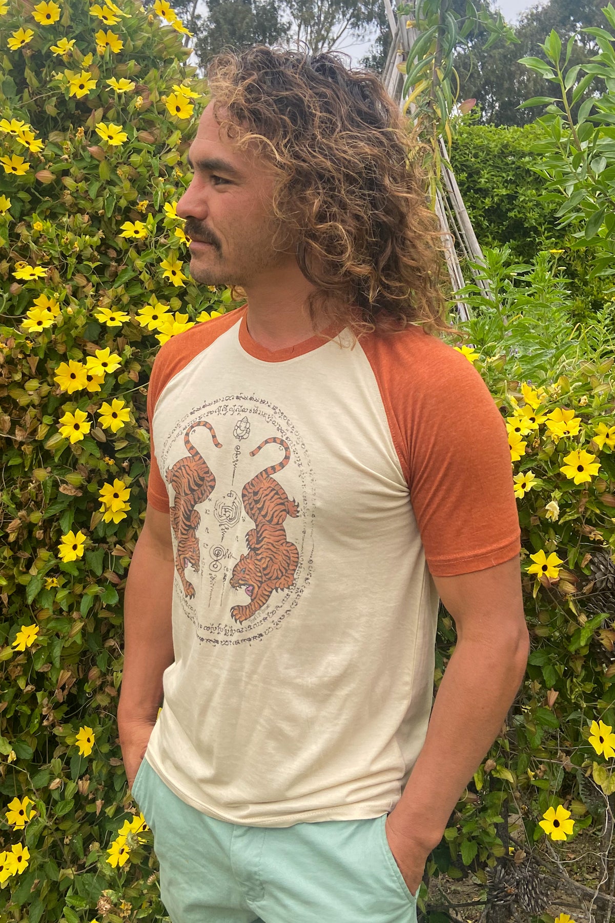 Thai Tiger Raglan Crew