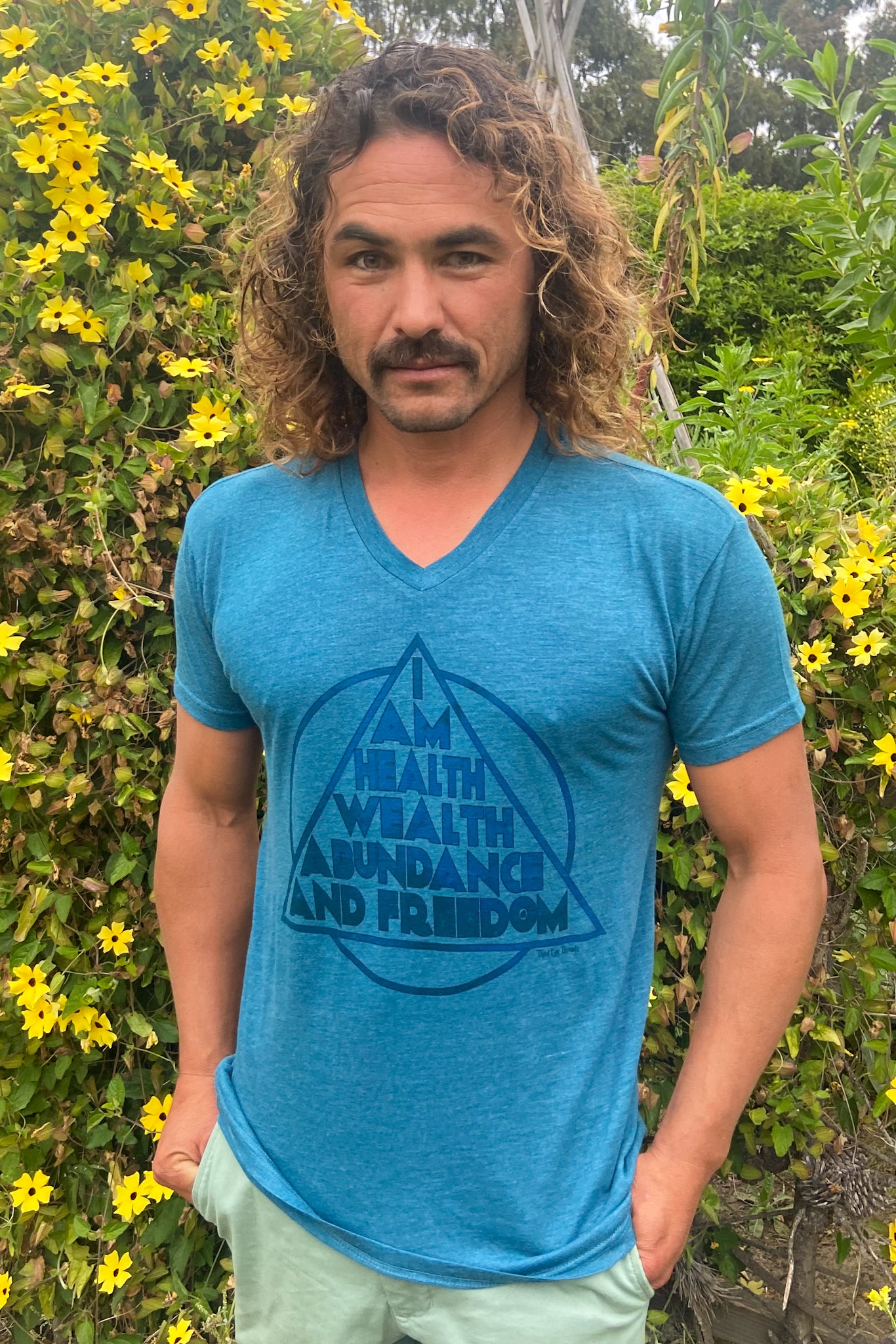 Super Soft V Neck I AM Health Wealth Abundance And Freedom - Third Eye  Threads