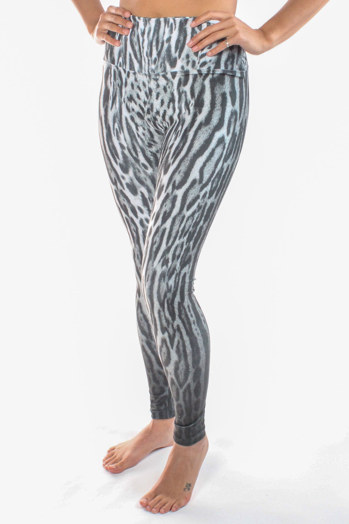 Black and White Ocelot (Leopard) Print High Compression Legging - Third Eye Threads